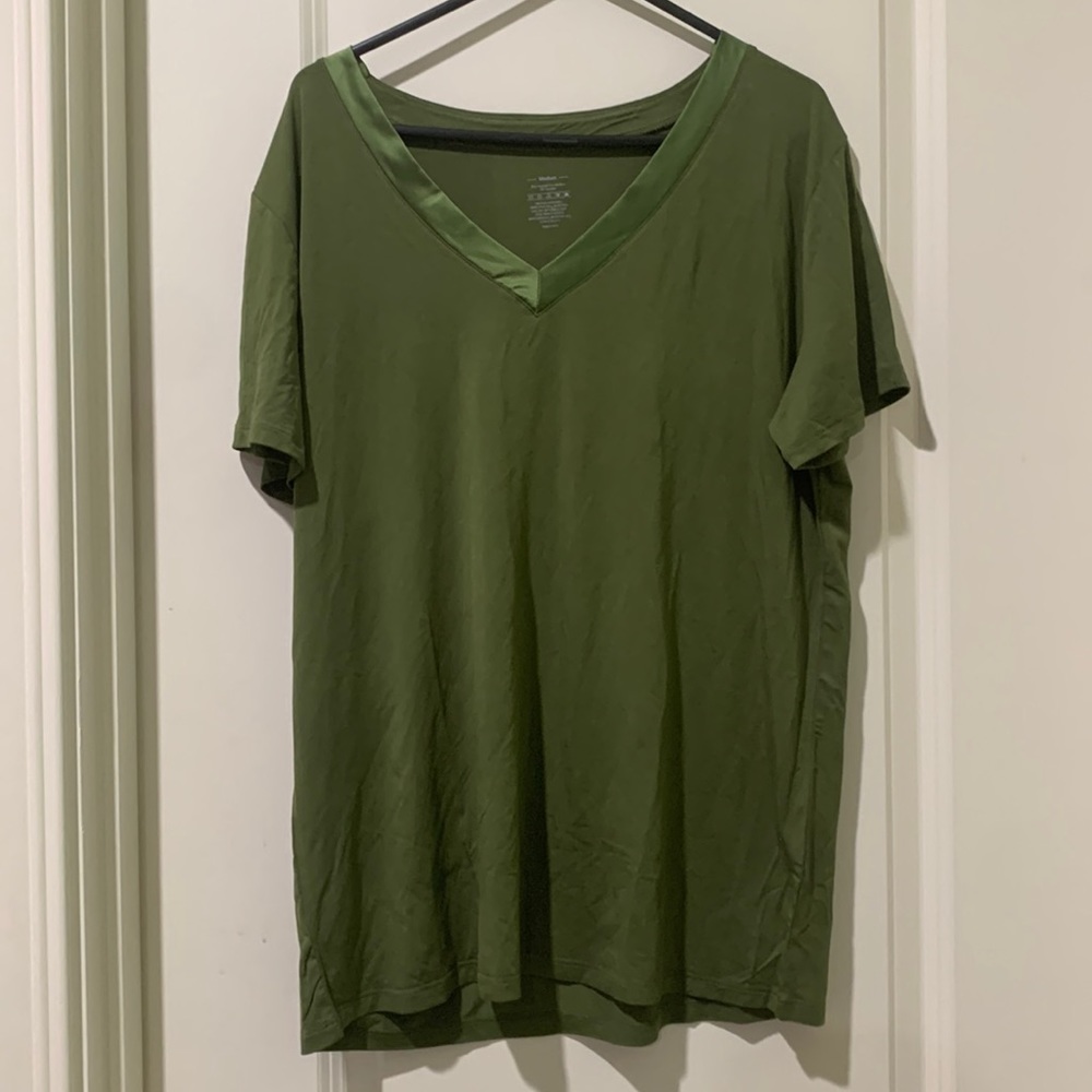 Brand New VNeck